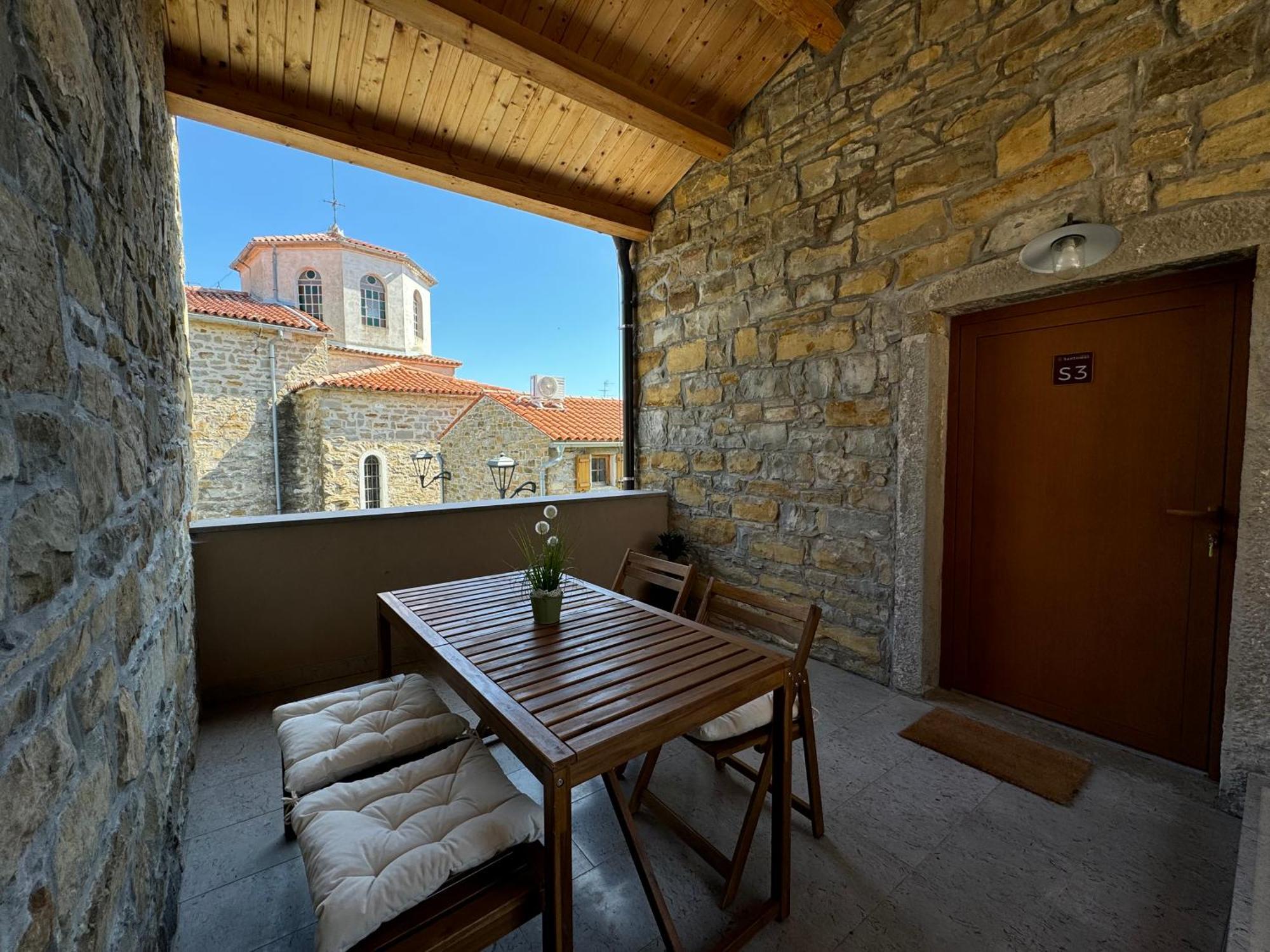 Santomas Apartments Šmarje 외부 사진